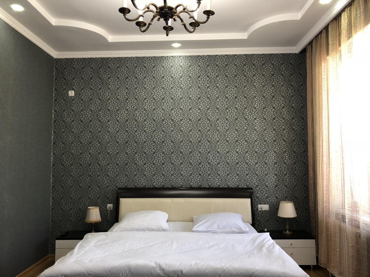 Guest House Tasunia Кутаиси Екстериор снимка