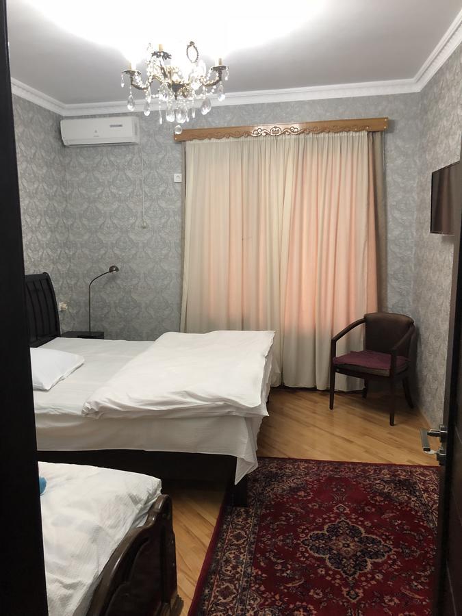 Guest House Tasunia Кутаиси Екстериор снимка